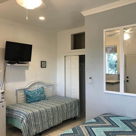 The Oasis Retreat Apartment Nassau Ngoại thất bức ảnh